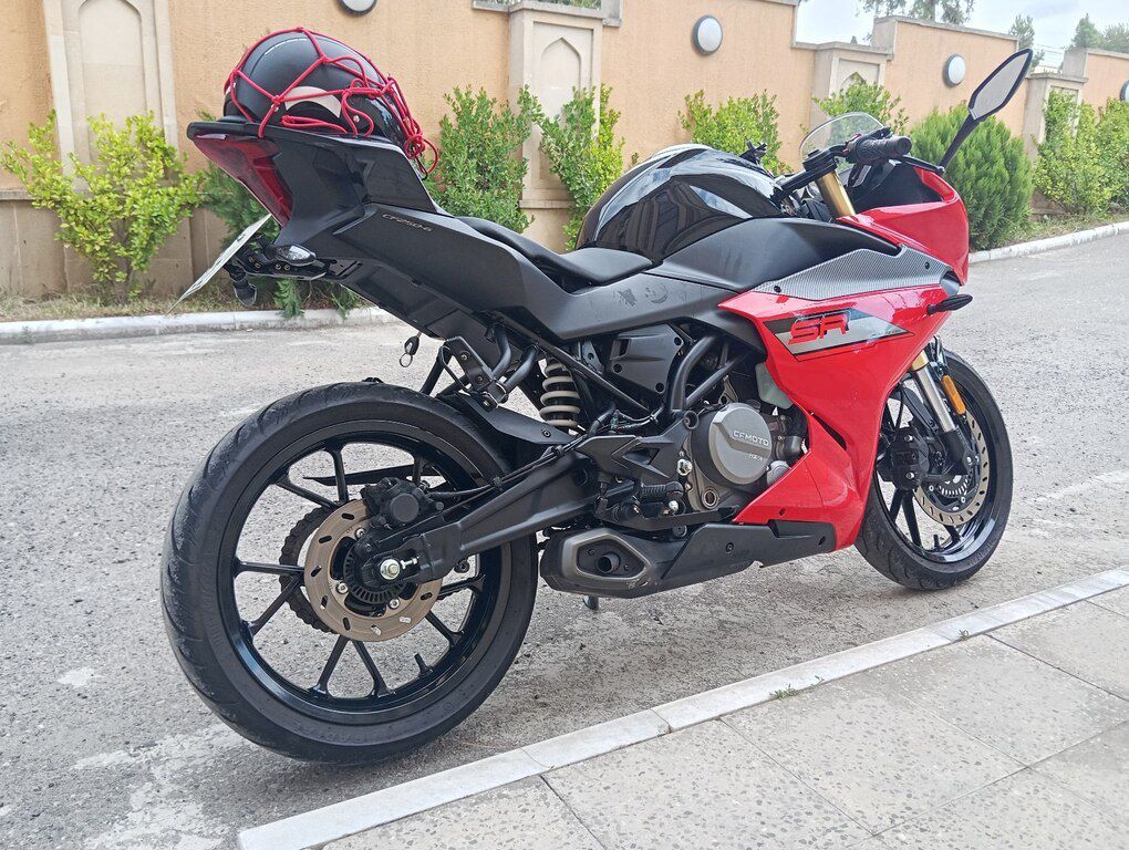 Cfmoto 250 SR, 250 sm3, 2025 il, 11 420 km — Motosikletlər, Şirvan (4)