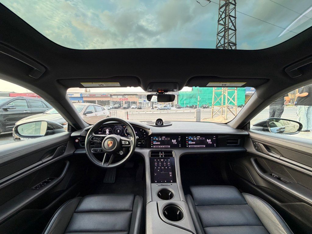Porsche Taycan, 79.2 kWh, 2022 il, 7 000 km 90-LL-060 — Avtomobillər, Bakı (4)
