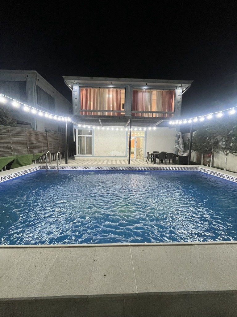 İcarəyə verilir 3 otaqlı həyət evi/bağ evi 200 m² — Ev, villa, Bakı