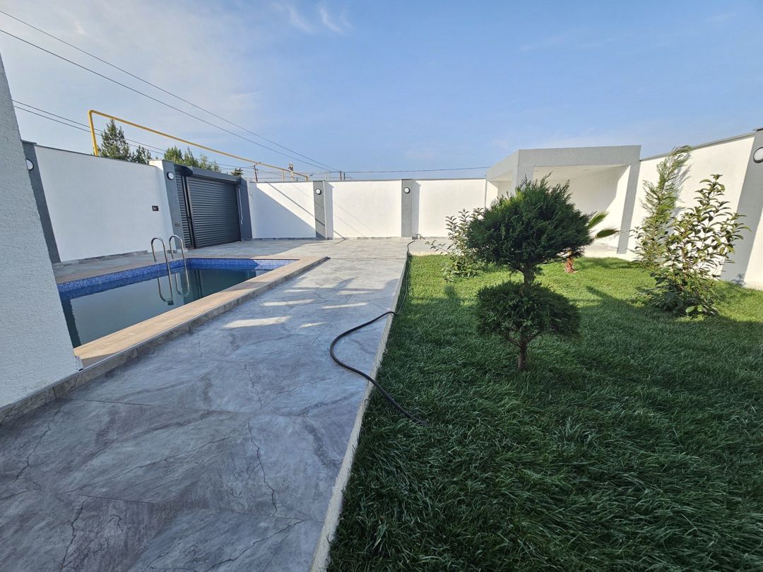 Satılır 4 otaqlı həyət evi/bağ evi 160 m² — Ev, villa, Bakı (4)
