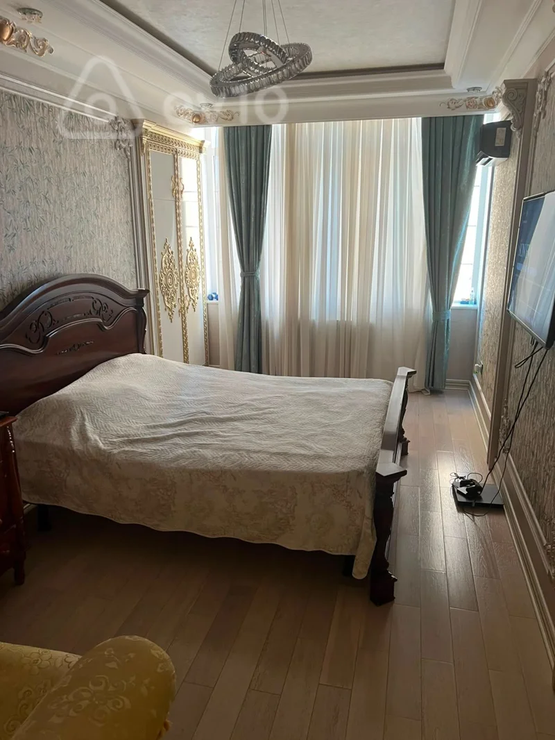 4 otaqlı mənzil, 180 m², Zahid Xəlilov — Mənzil, Bakı (9)