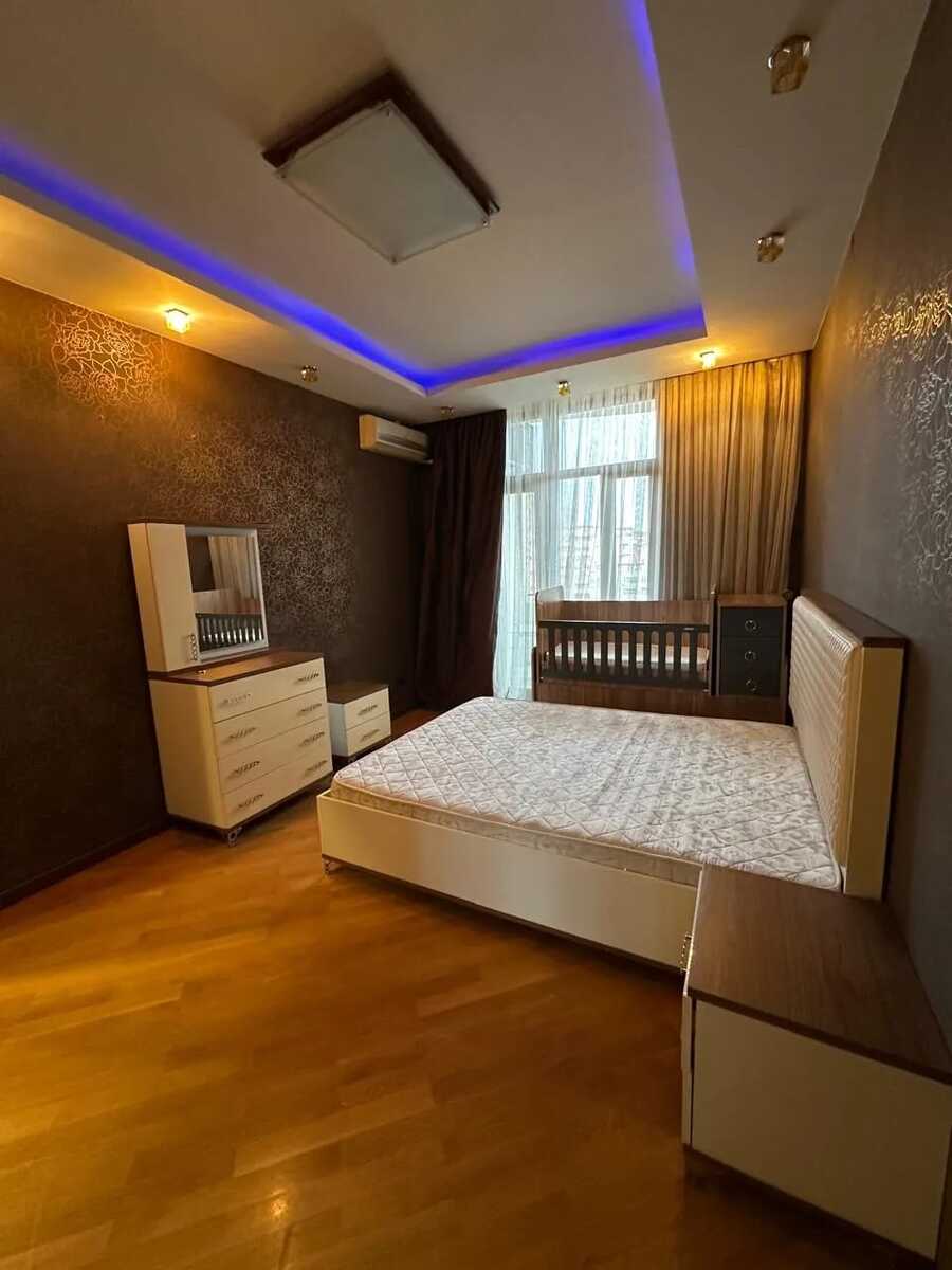 Satılır 5 otaqlı yeni tikili 250 m² — Mənzil, Bakı (10)