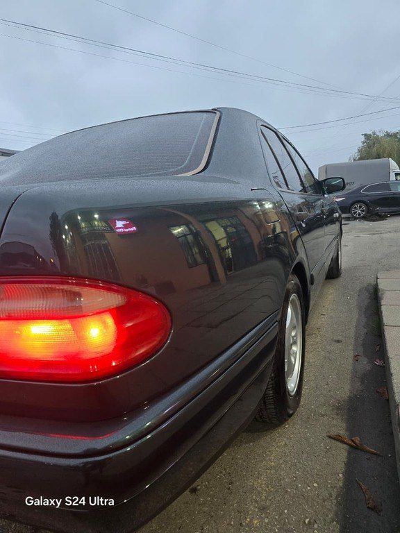 Mercedes E 200, 2.0 L, 1996 il, 350 000 km — Avtomobillər, Quba (8)