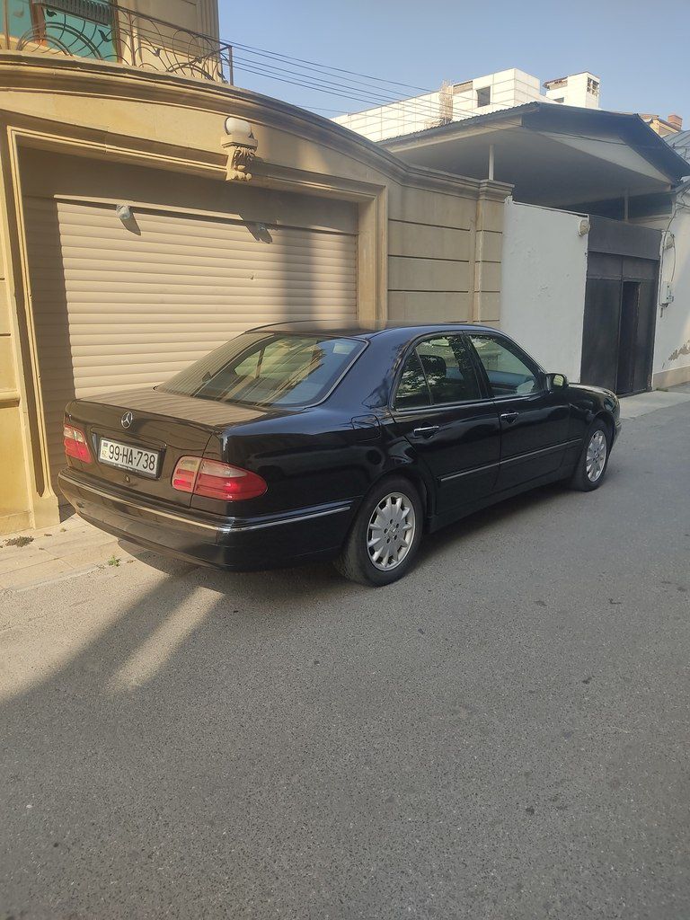 Mercedes E 200, 2.0 L, 2001 il, 372 000 km 99-HA-738 — Avtomobillər, Bakı (3)