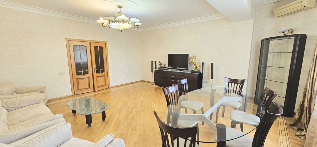 İcarəyə verilir 3 otaqlı köhnə tikili 92 m² — Mənzil, Bakı (3)