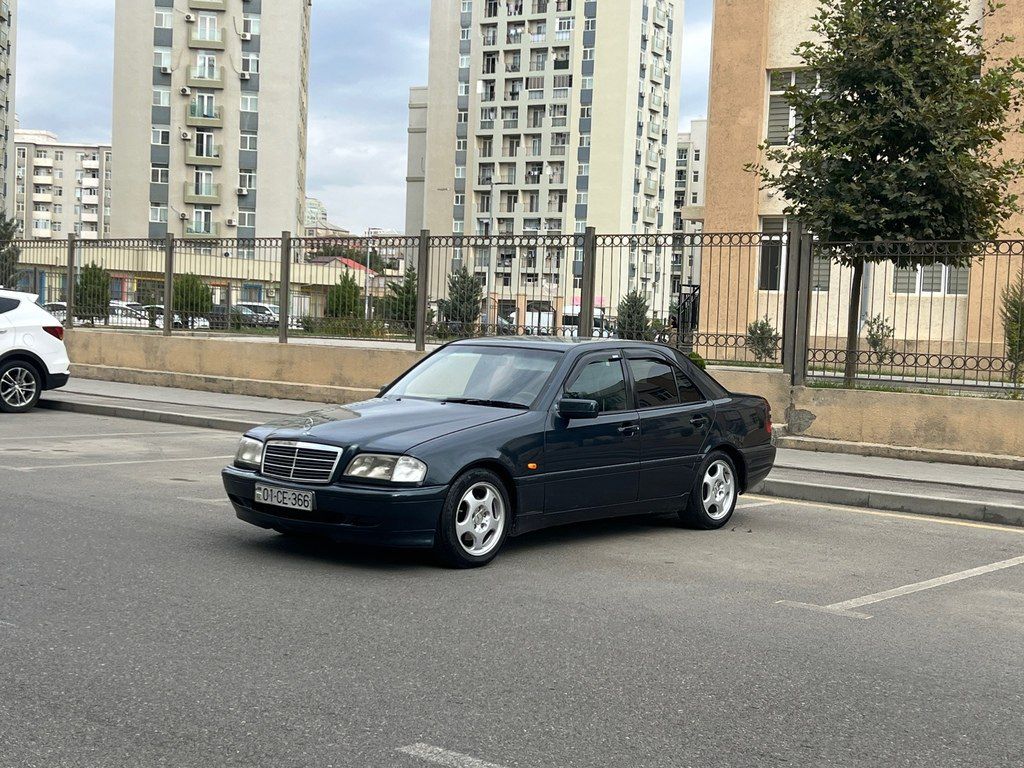 Mercedes C 200, 2.0 L, 1997 il, 558 545 km 01-CE-366 — Avtomobillər, Bakı (5)