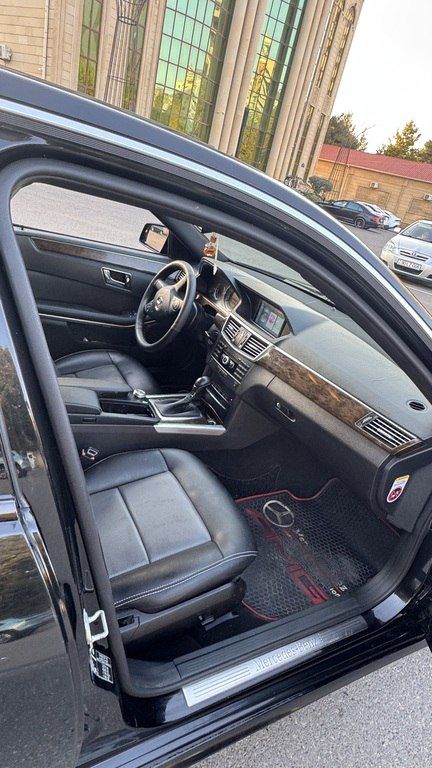 Mercedes E 250 4MATIC, 2.1 L, 2011 il, 374 000 km — Avtomobillər, Bakı (10)