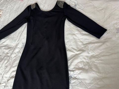 Qadın geyimi – qara kokteyl/ziyafət donu - Rəng: qara - Siluet — Bakı