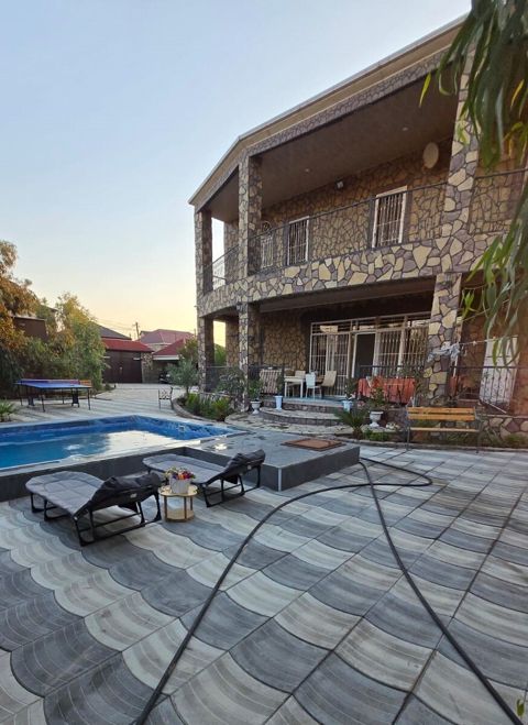 Satılır 7 otaqlı həyət evi/bağ evi 250 m² — Дом, вилла