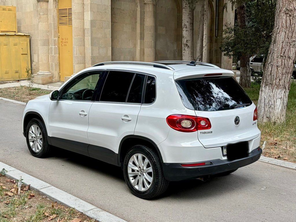 Volkswagen Tiguan, 2.0 L, 2011 il, 182 523 km — Avtomobillər, Bakı (2)
