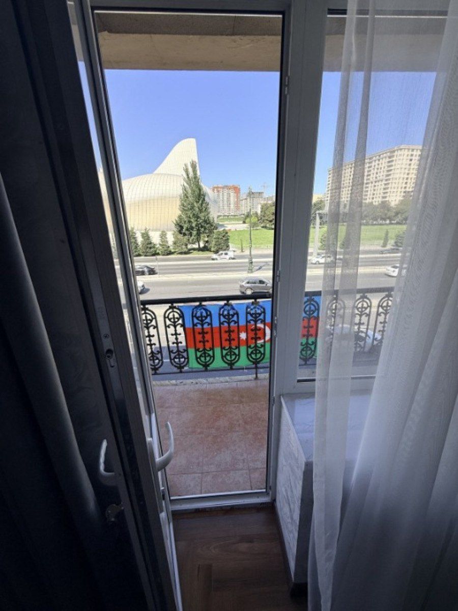 Satılır 3 otaqlı köhnə tikili 75 m² — Mənzil, Bakı (3)