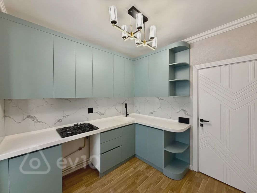 For sale: 2-room apartment (old building), 65 m² — Mənzil, Bakı (6)