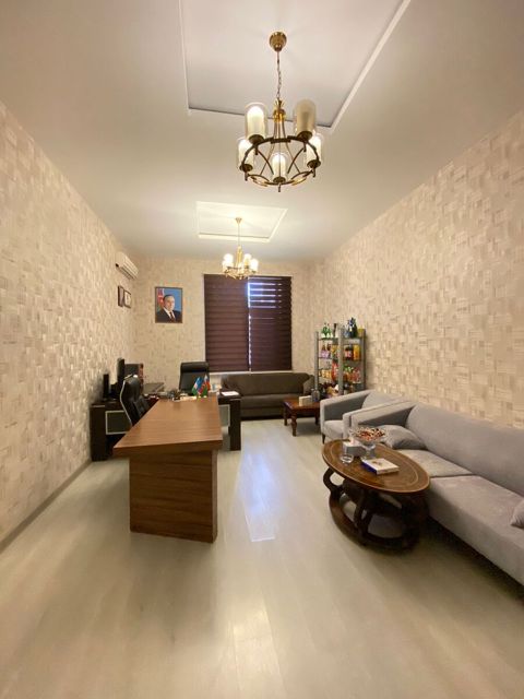 Satılır 2 otaqlı ofis 70.5 m² — Bakı