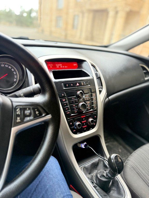 Opel Astra, 1.6 L, 2011 il, 225 000 km — Avtomobillər, Ucar (10)