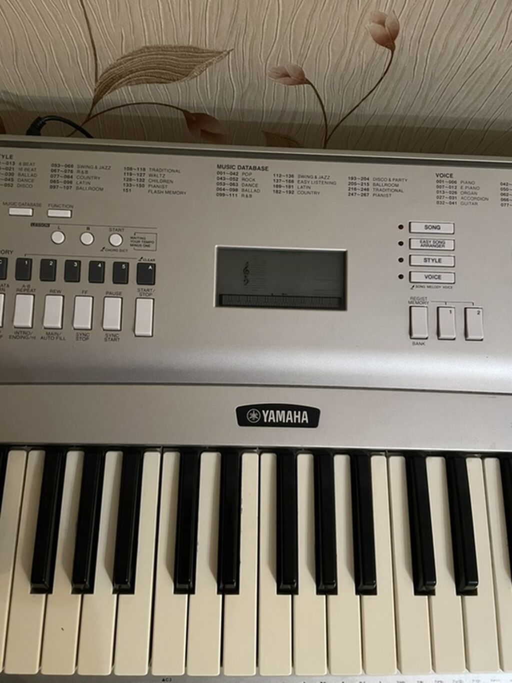 Yamaha PSR-i425 rəqəmsal sintezator – 61 klavişli portativ klaviatura — Pianino və digər klaviş alətləri, Masazır (4)