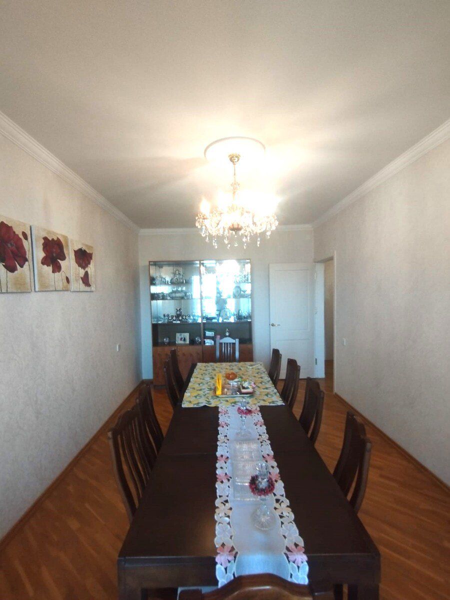 Satılır 4 otaqlı köhnə tikili 110 m² — Mənzil, Bakı (6)