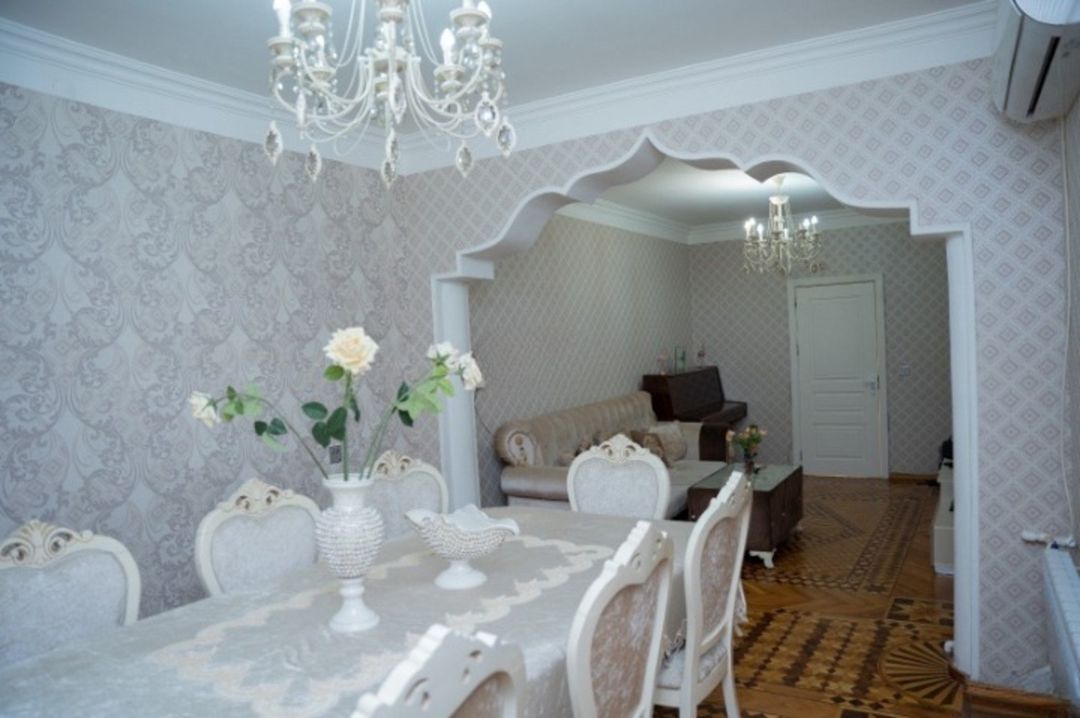 Satılır 5 otaqlı köhnə tikili 125 m² — Mənzil, Bakı (5)