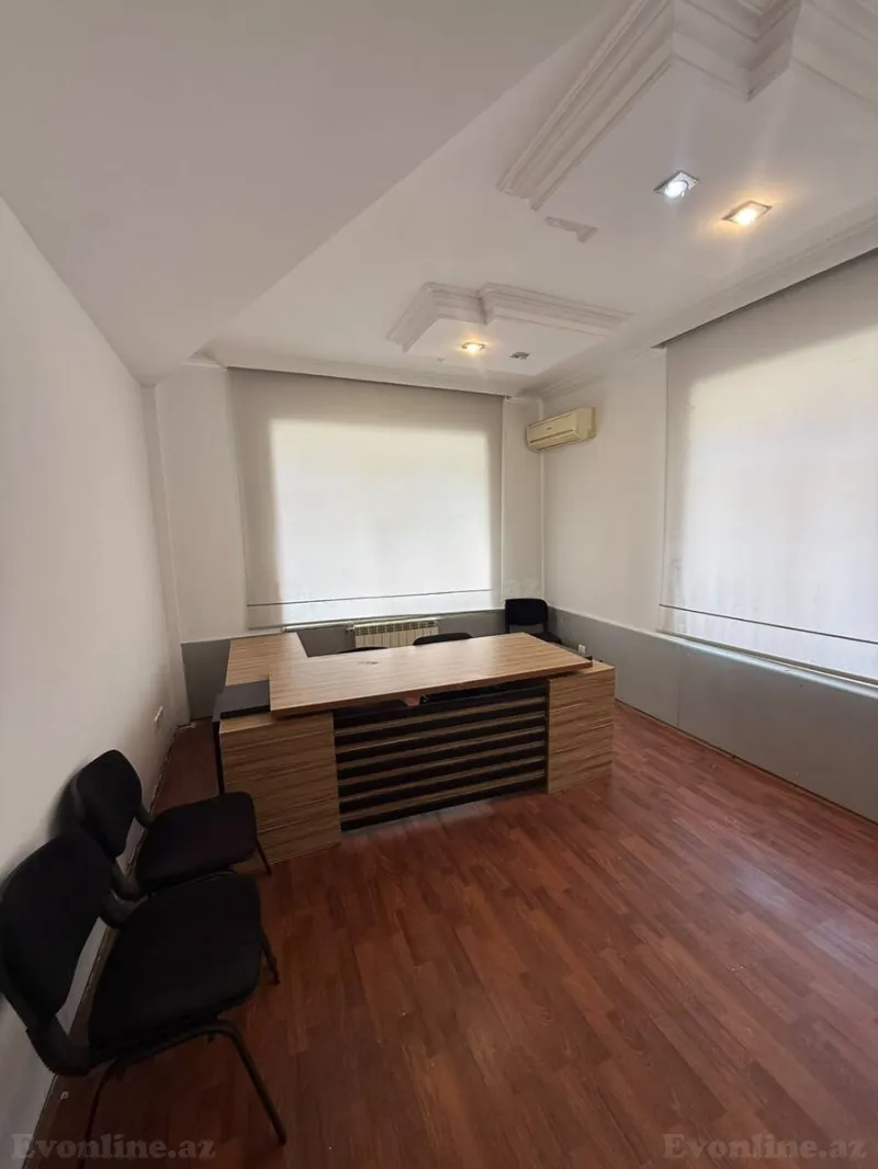 Kirayə verilir Ofis 100 m² Bakı, Yasamal r., İnşaatçılar m — Bakı