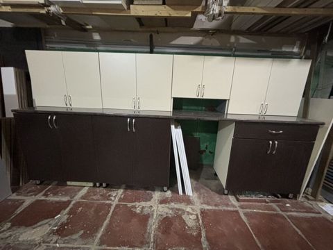 Metbex mebeli tezedi Isdifade olunmuyub Olcusu 303sm Matiryali — Digah