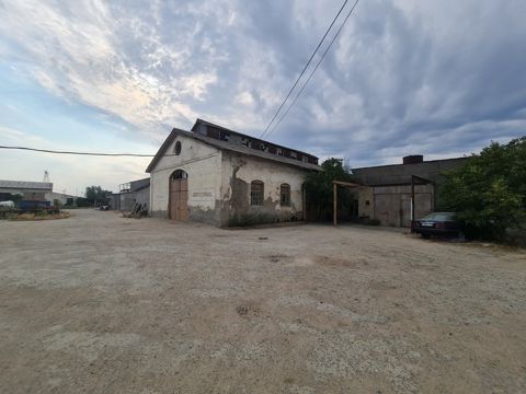 Satılır obyekt 4600 m² — Bakı