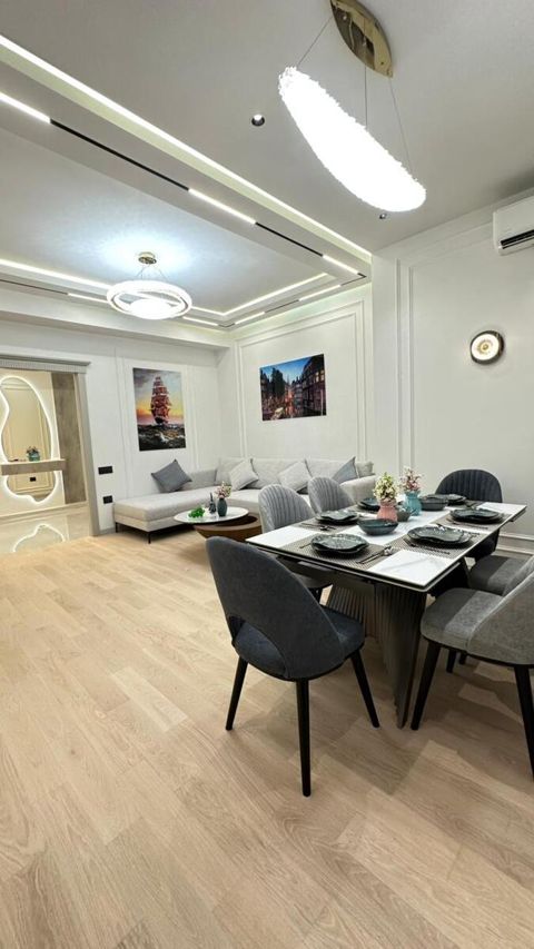 Satılır 3 otaqlı yeni tikili 150 m² — Bakı