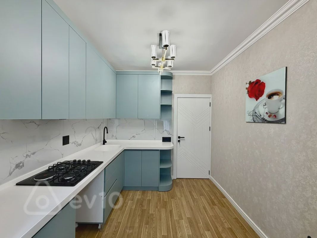 For sale: 2-room apartment (old building), 65 m² — Mənzil, Bakı (7)