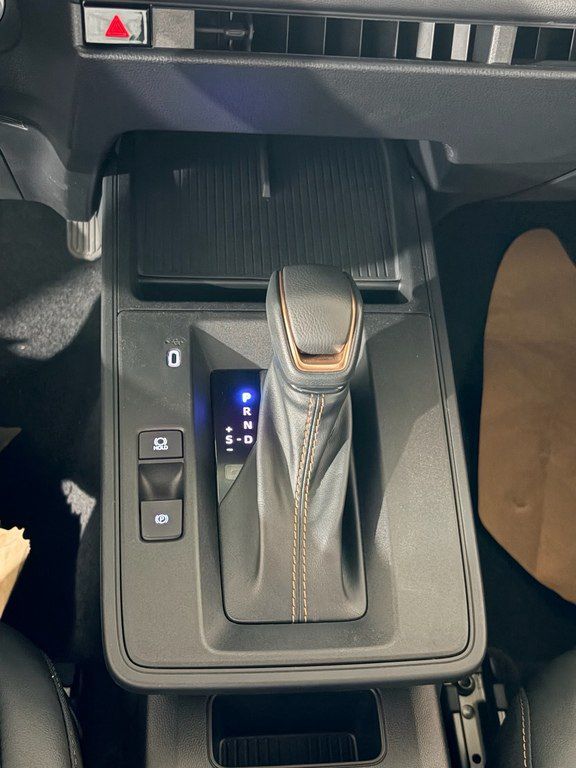 Toyota Corolla Cross, 2.0 L, 1.31 kWh, 2026 il, yeni — Avtomobillər, Bakı (11)