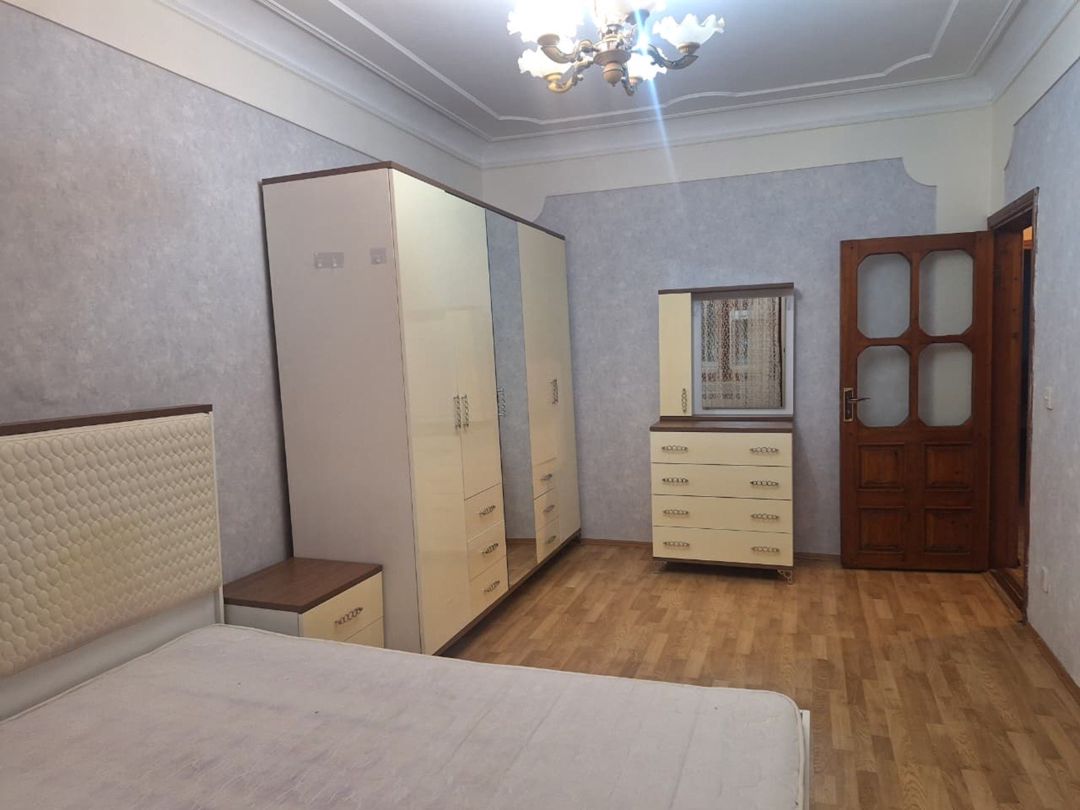 İcarəyə verilir 3 otaqlı köhnə tikili 110 m² — Mənzil, Bakı (4)