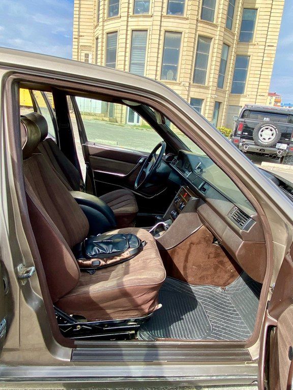 Mercedes 230 E, 2.3 L, 1989 il, 520 000 km — Avtomobillər, Bakı (2)