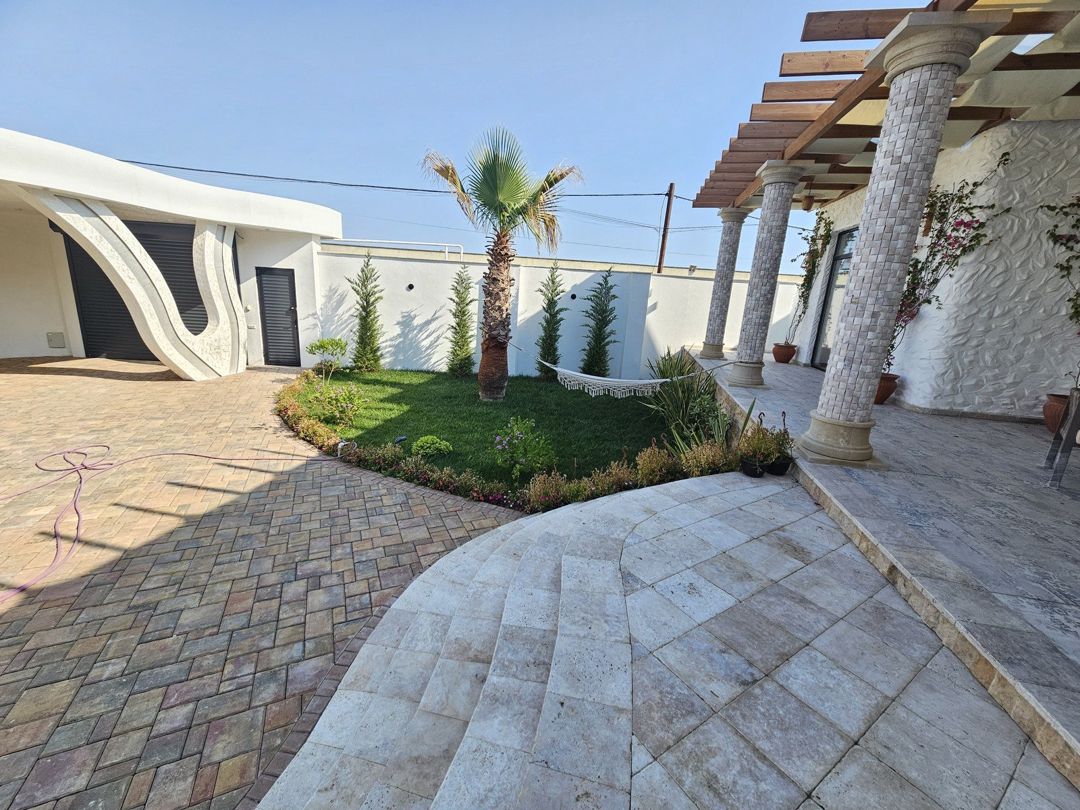Satılır 4 otaqlı həyət evi/bağ evi 200 m² — Ev, villa, Bakı (7)