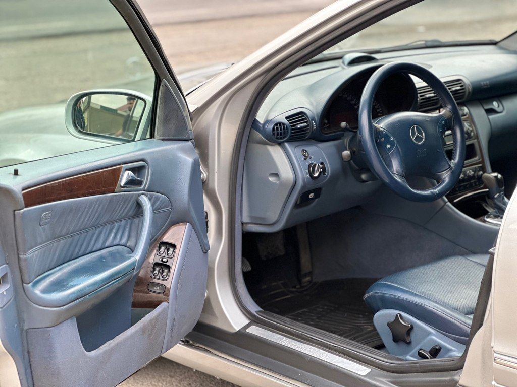 Mercedes C 200, 2.0 L, 2002 il, 284 642 km — Avtomobillər, Bakı (11)