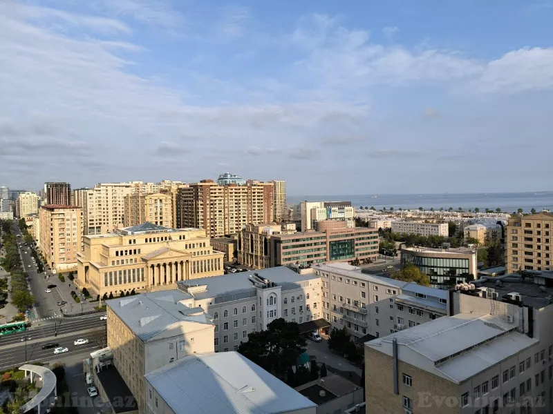 Satılır 3 otaqlı Mənzil Yeni tikili 145 m² Bakı, Xətai r — Bakı