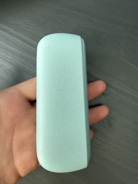 Iqos elektron tütün qızdırma cihazı – açıq mavi rəng qutusuyla verilir — Bakı