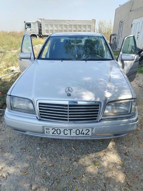Mercedes C 180, 1.8 L, 1995 il, 835 467 km — Bakı