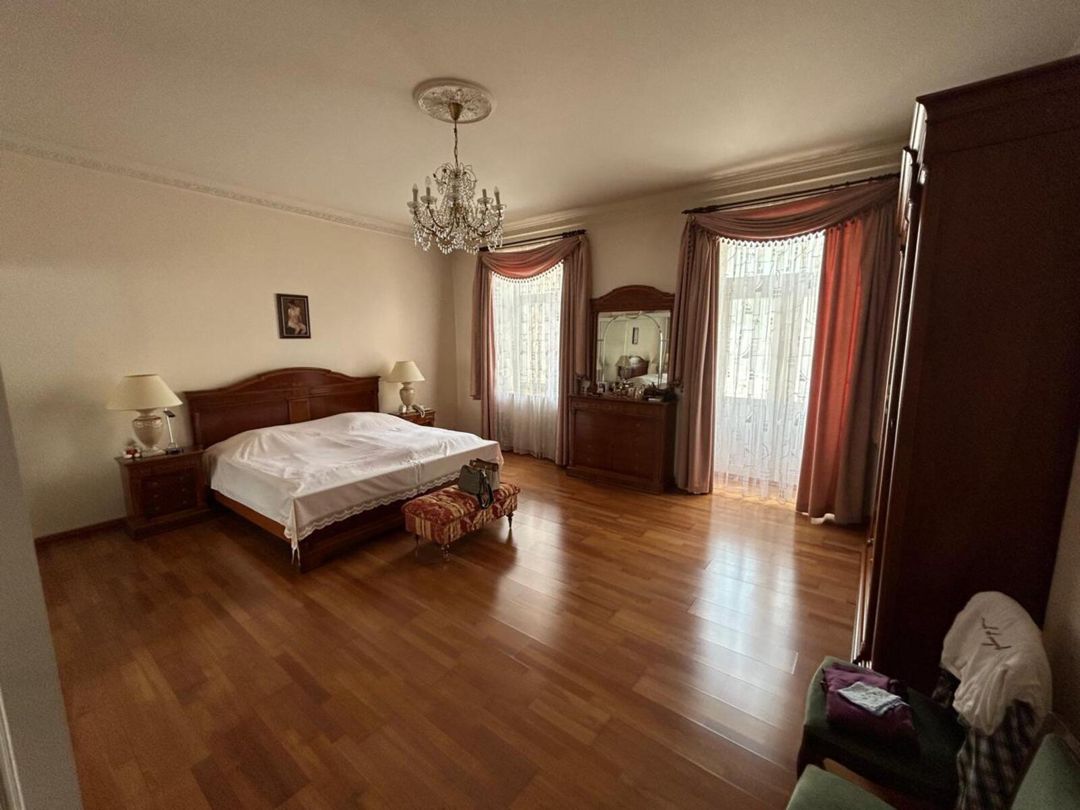 Satılır 7 otaqlı köhnə tikili 400 m² — Mənzil, Bakı (3)