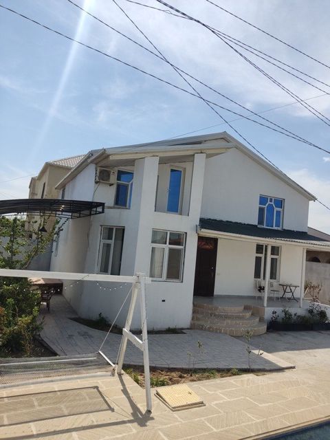 İcarəyə verilir 5 otaqlı həyət evi/bağ evi 300 m² — Bakı