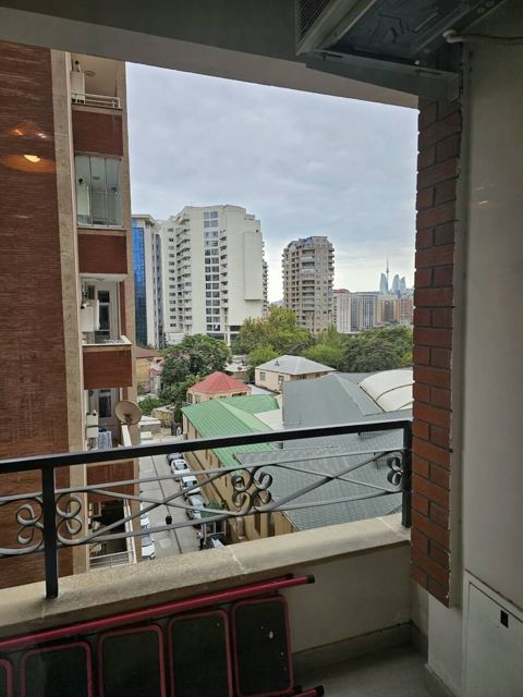 Satılır 3 otaqlı yeni tikili 127 m² — Bakı