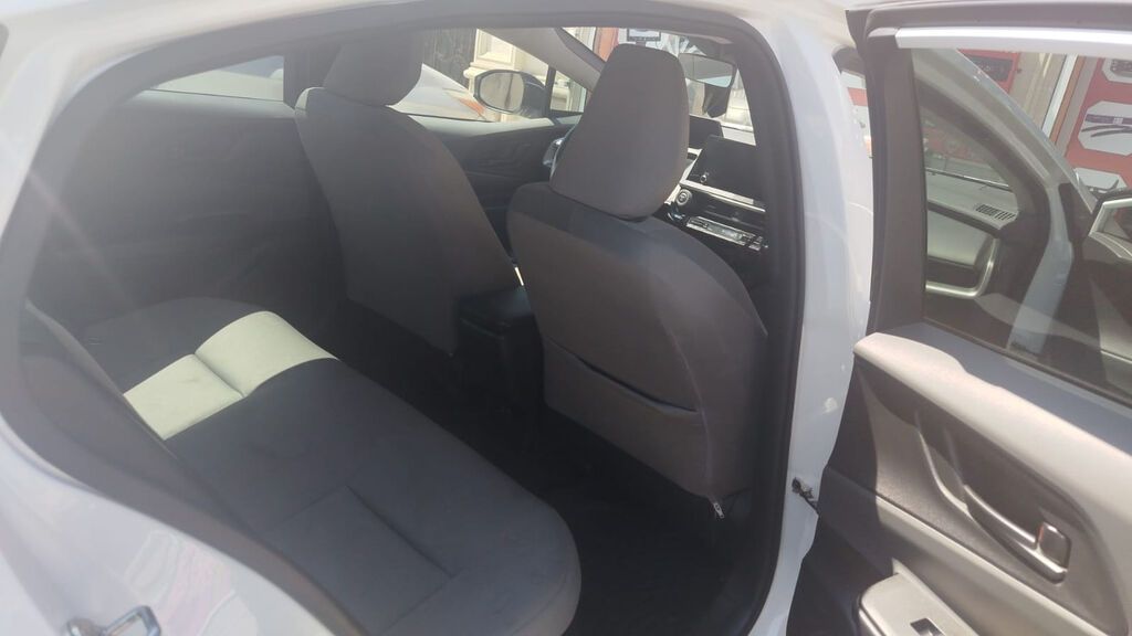 Toyota Prius: 2 l 2024 il Sedan 77-VJ-984 — Avtomobillər, Bakı (6)