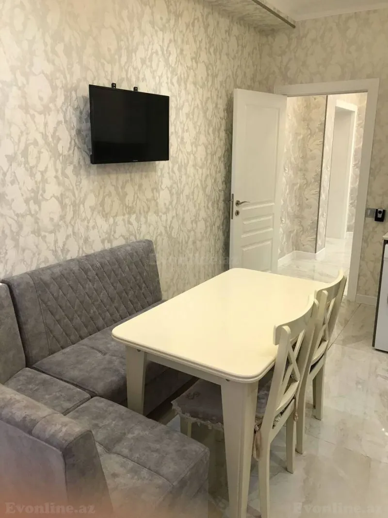 Satılır 2 otaqlı Mənzil Köhnə tikili 86 m² Bakı, Nəsimi r — Mənzil, Bakı (7)