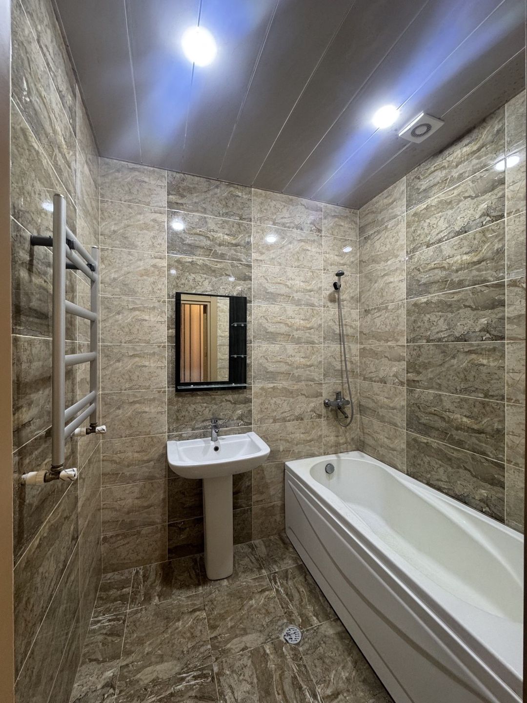 Satılır 3 otaqlı yeni tikili 125 m² — Mənzil, Bakı (9)