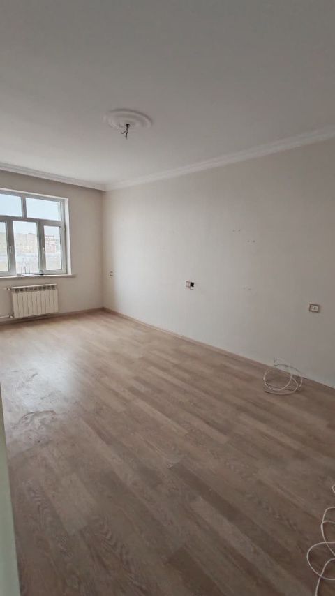 Satılır 2 otaqlı köhnə tikili 55 m² — Bakı