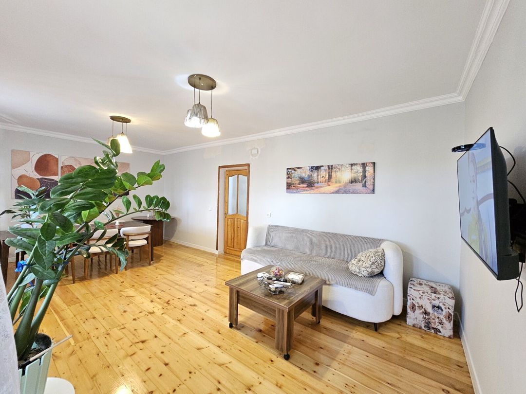 Satılır 5 otaqlı köhnə tikili 120 m² — Mənzil, Bakı (2)