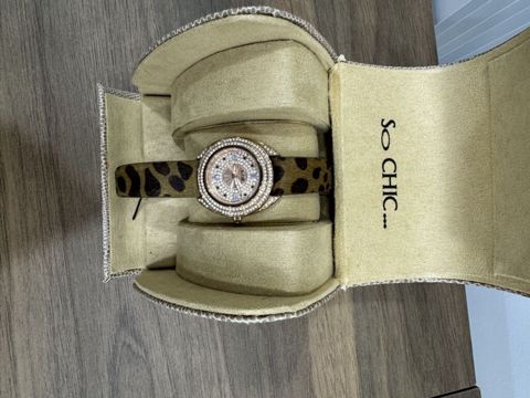 Qadın qol saatı – So Chic - Brend: So Chic (qutusu ilə) - Korpus — Digah