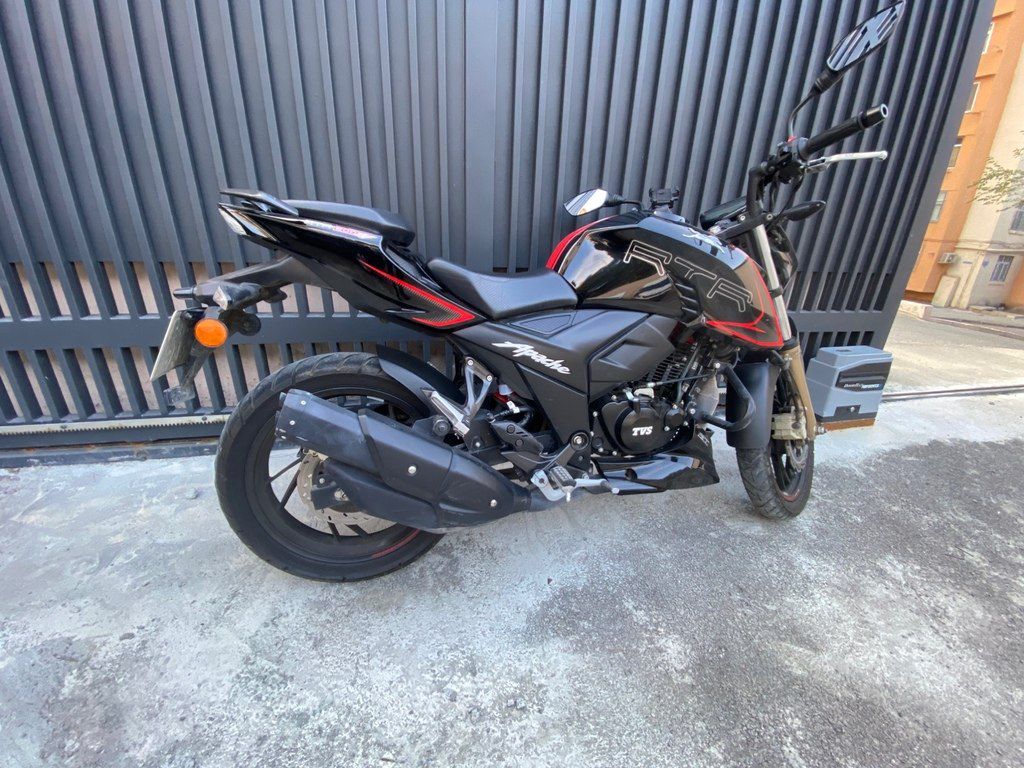 TVS Apache RTR 200 4V, 200 sm3, 2025 il, 26 847 km — Motosikletlər, Bakı (2)
