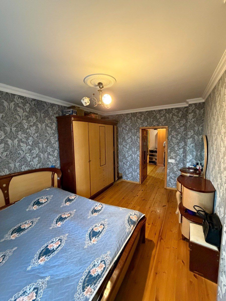 Satılır 4 otaqlı köhnə tikili 100 m² — Mənzil, Bakı (3)