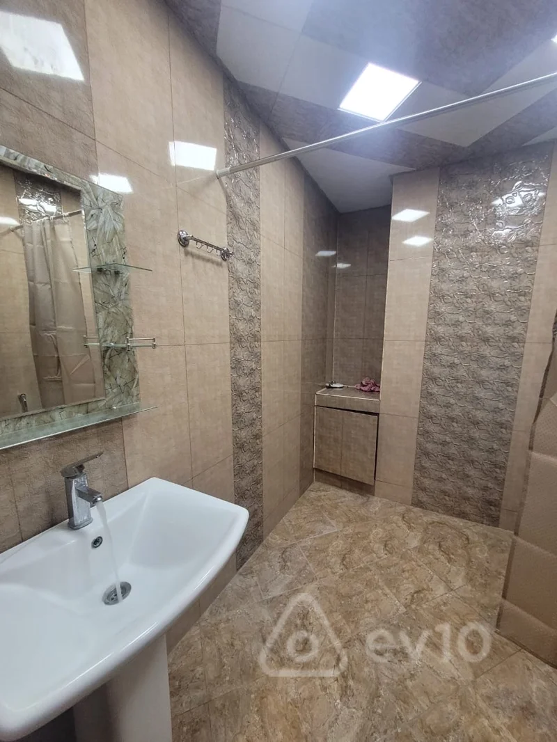 2 otaqlı mənzil, 80 m², Qara Qarayev pros — kirayə — Mənzil, Bakı (9)