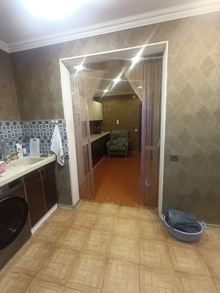 Satılır 5 otaqlı köhnə tikili 110 m² — Mənzil, Bakı (11)