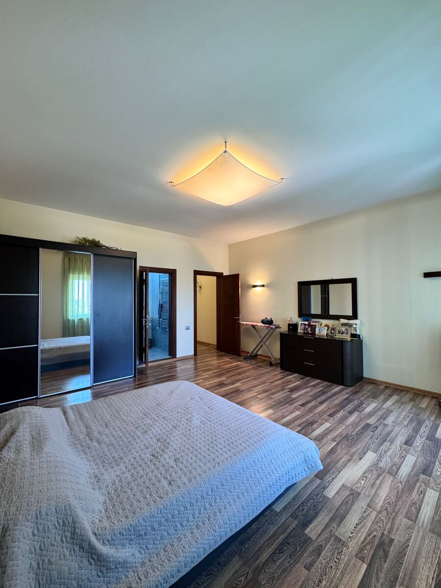 Satılır 4 otaqlı yeni tikili 211 m² — Mənzil, Bakı (6)