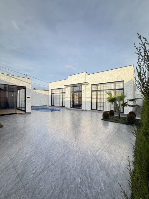 Satılır 4 otaqlı həyət evi/bağ evi 160 m² — Bakı