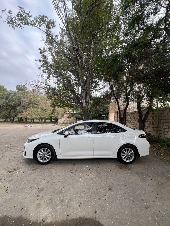 Toyota Corolla, 1.8 L, 0.85 kWh, 2023 il, 48 900 km — Avtomobillər, Bakı (4)